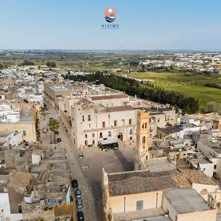 Piazzetta San Giovanni * Specchia