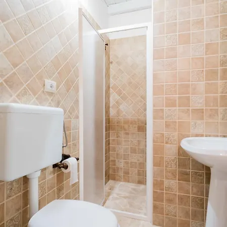 Piazzetta San Giovanni ספקיה