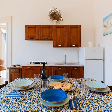 Piazzetta San Giovanni בית הארחה 3*