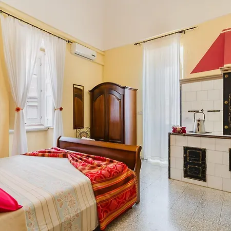 Piazzetta San Giovanni בית הארחה