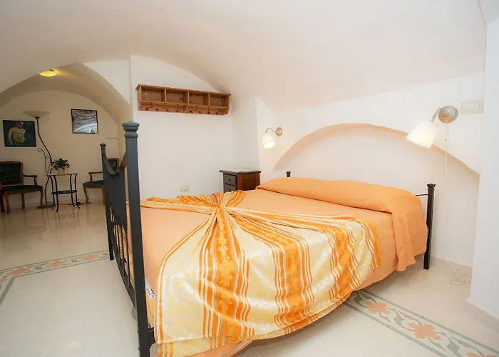 Piazzetta San Giovanni Guest house