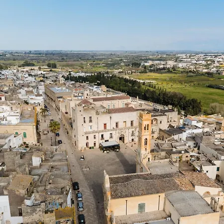 Piazzetta San Giovanni 3*