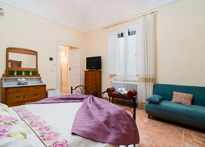 Piazzetta San Giovanni Specchia