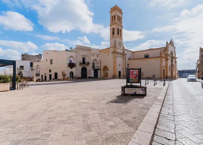 Piazzetta San Giovanni 3*